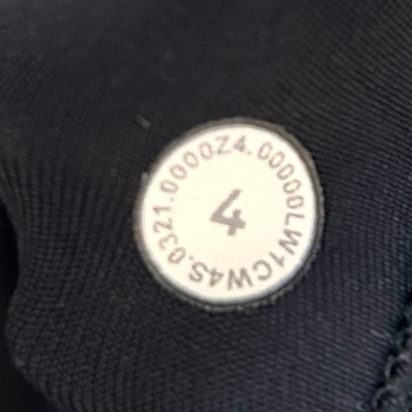 Lululemon Align Tank- Black Cropped Athletic Tank- Size 2 - Picture 5 of 9